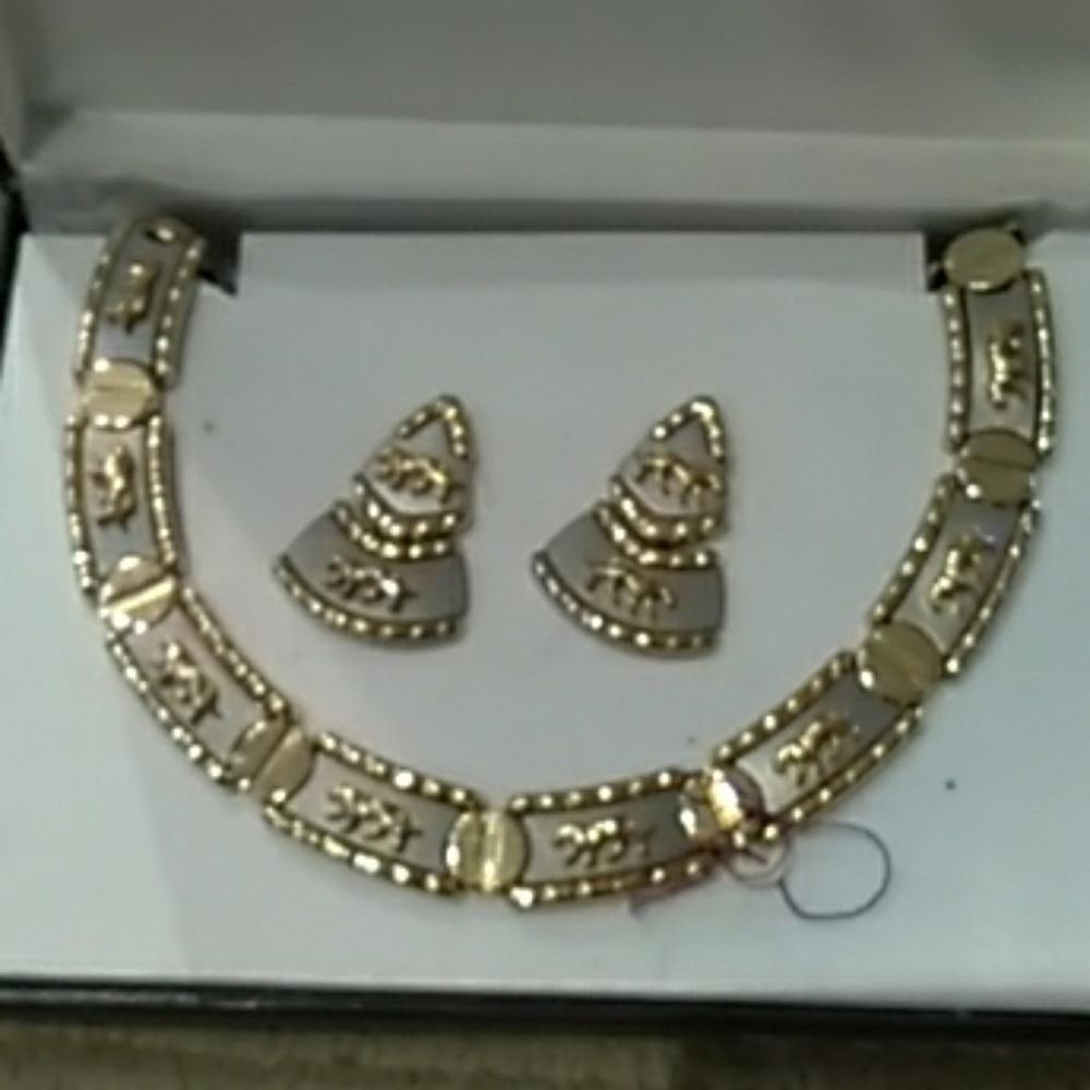 Vintage Necklace/Earrings Set